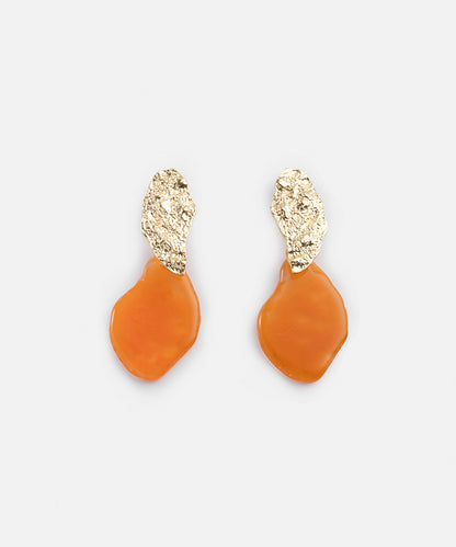 Contrast resin amorphous earrings
