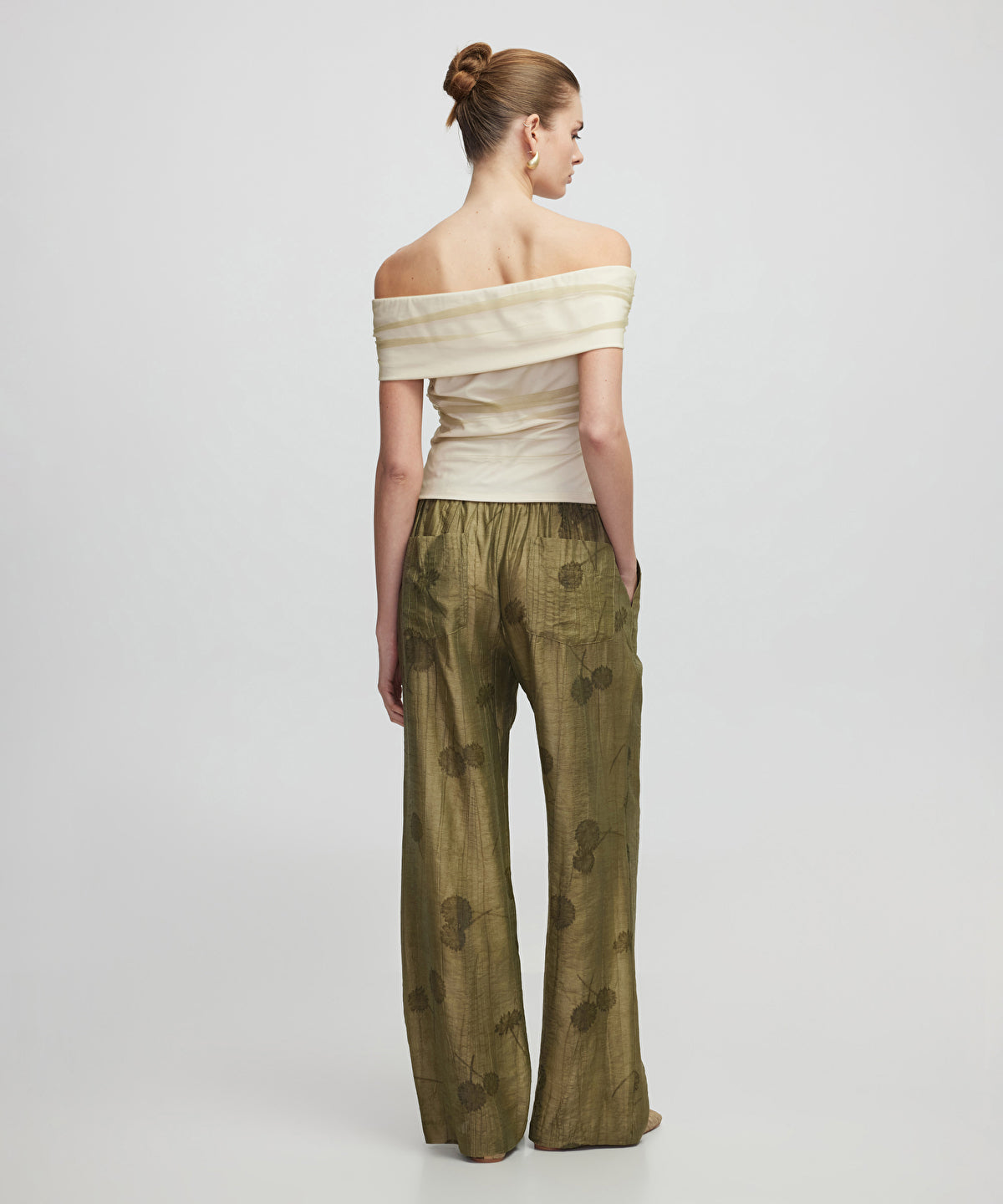 Zoomed Off-The-Shoulder Top