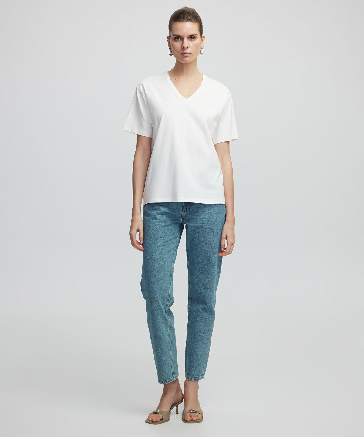 Zoomed V-Neck T-Shirt