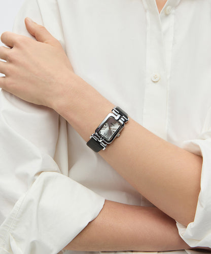 Rectangular wristwatch