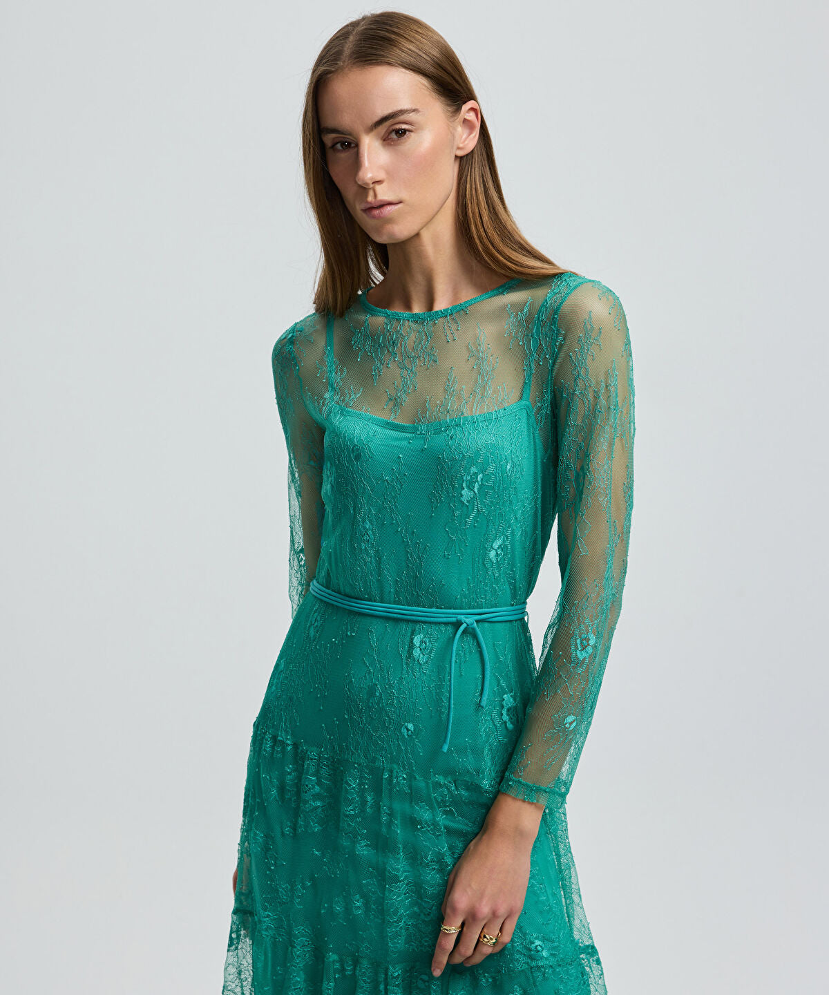 Zoomed Lace Dress with Tiered Skirt