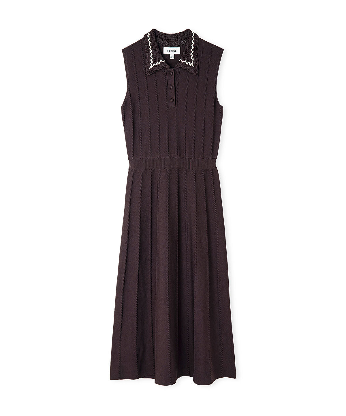 Zoomed Contrast Collar Knit Dress