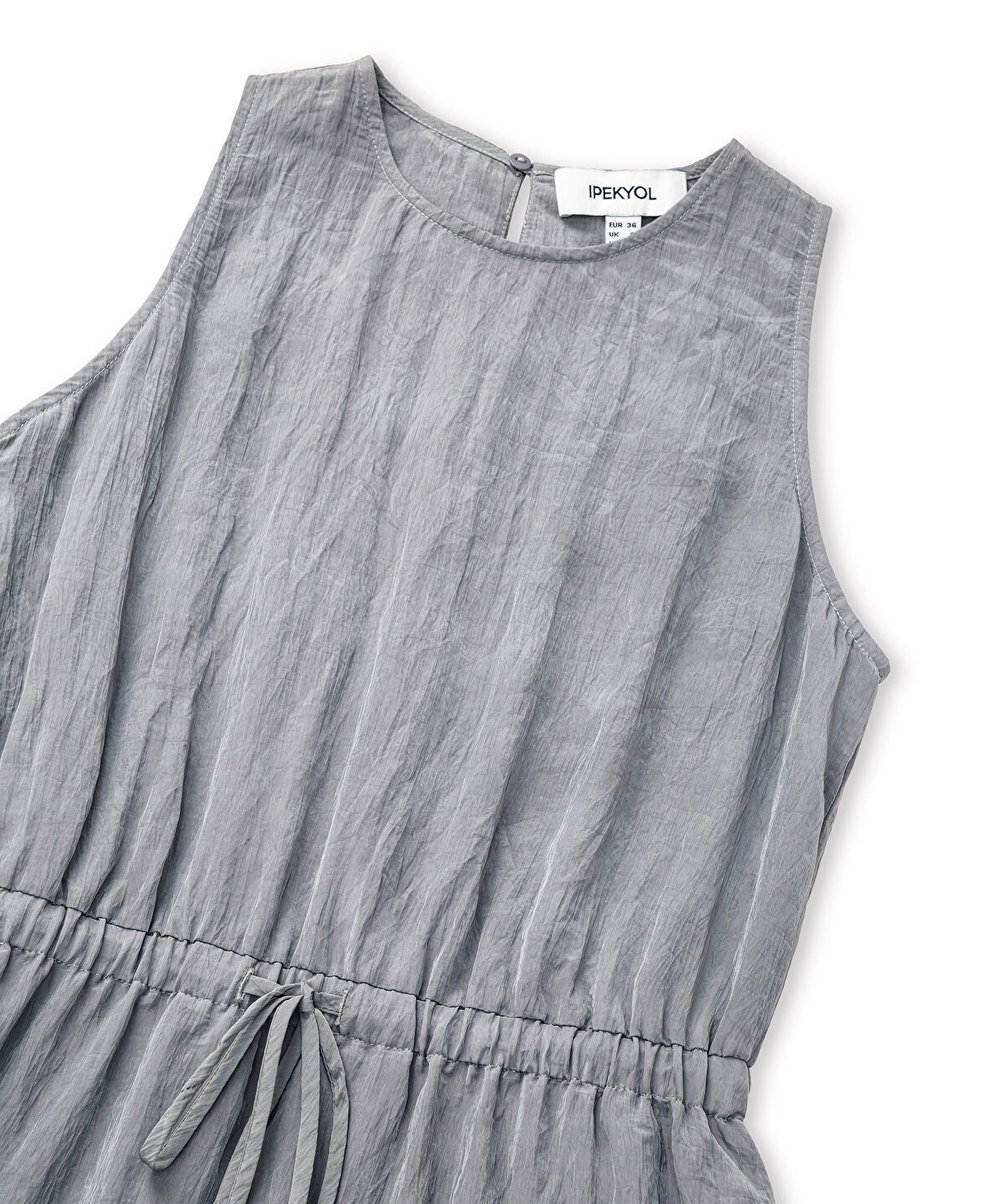 Zoomed Crinkled-Texture Dress