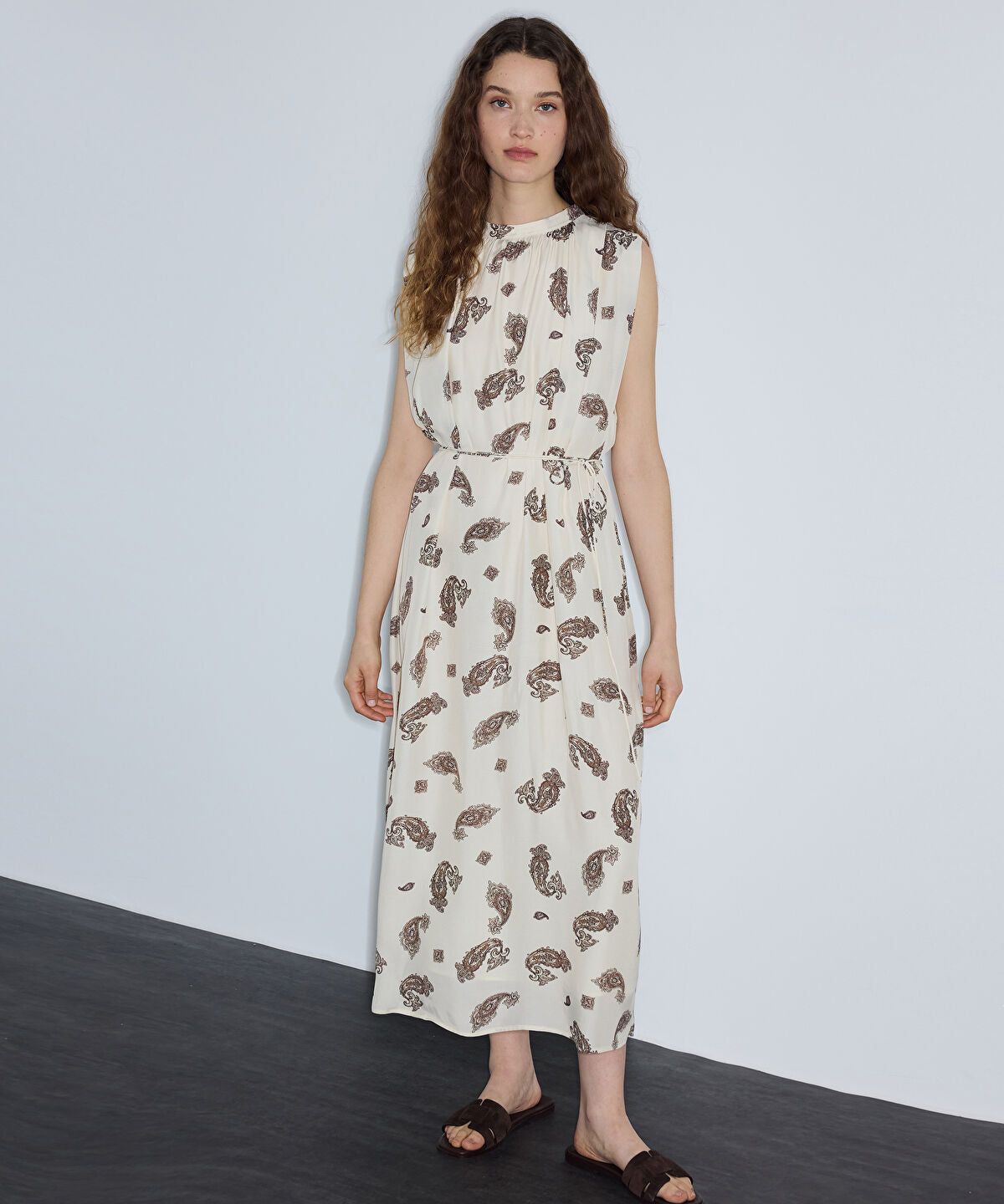 Zoomed Paisley Print Viscose Dress