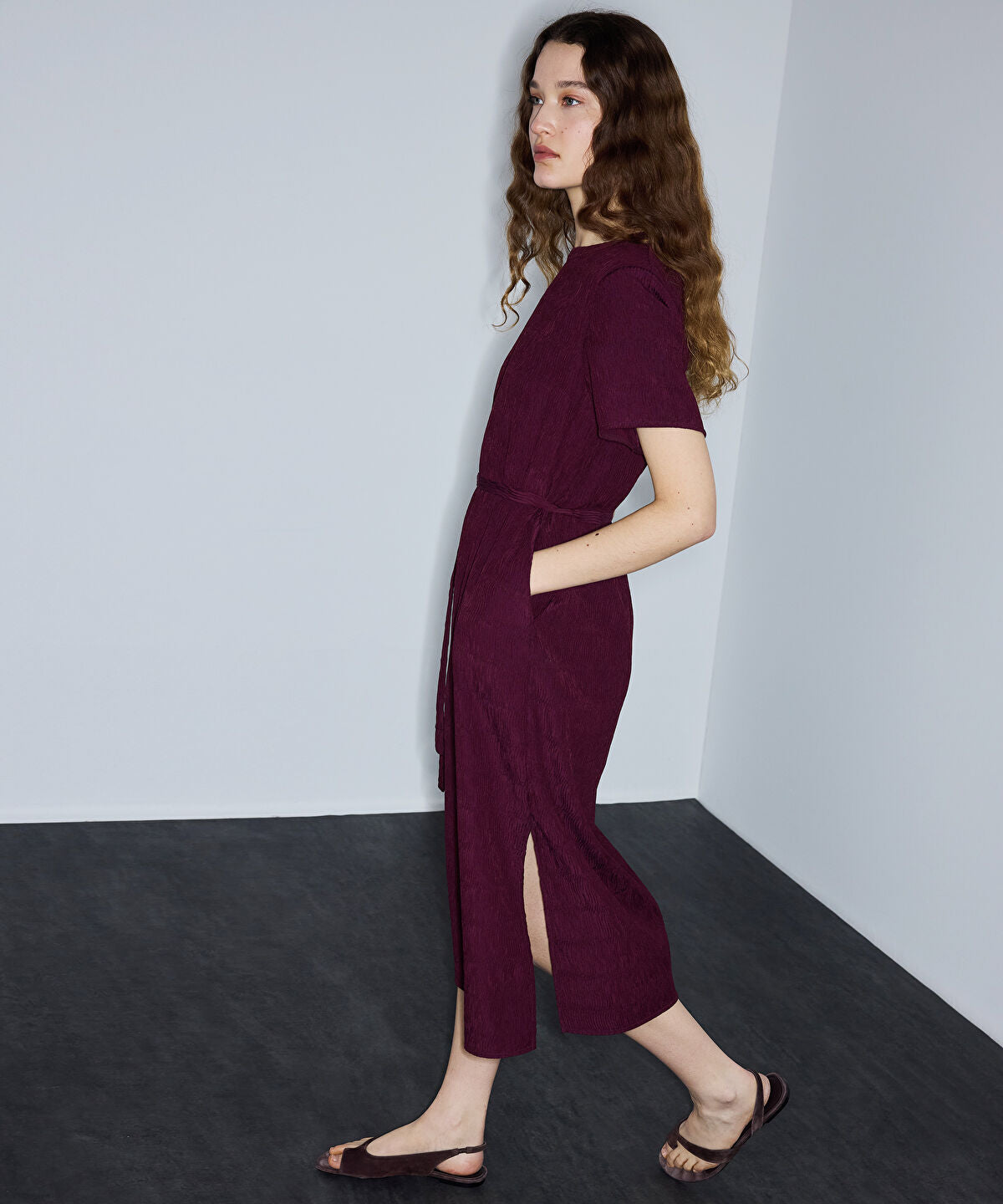 Zoomed Belted Crinkle-Effect Dress