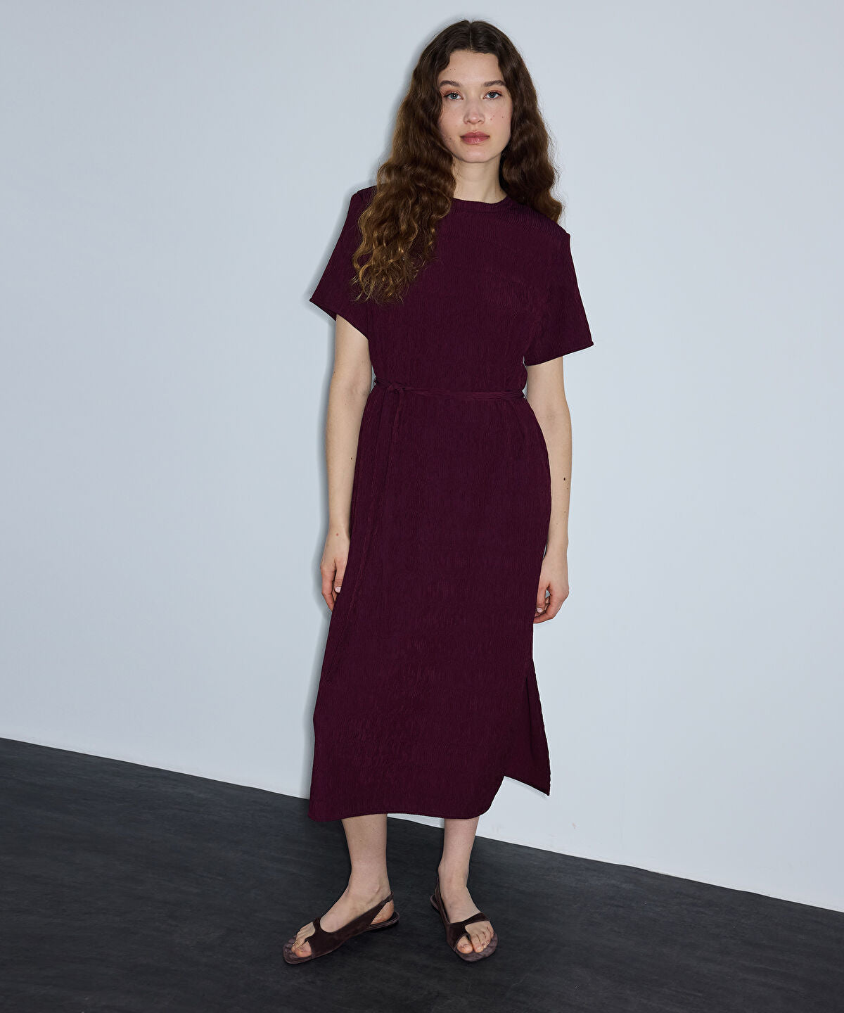 Zoomed Belted Crinkle-Effect Dress