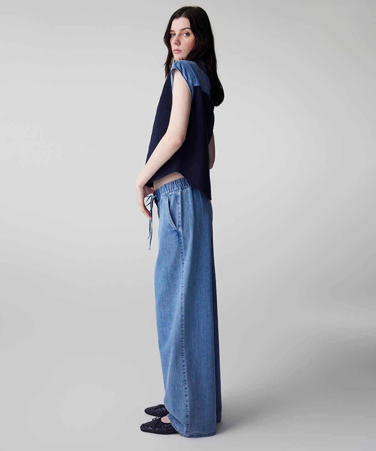 Contrast Waistband Jeans