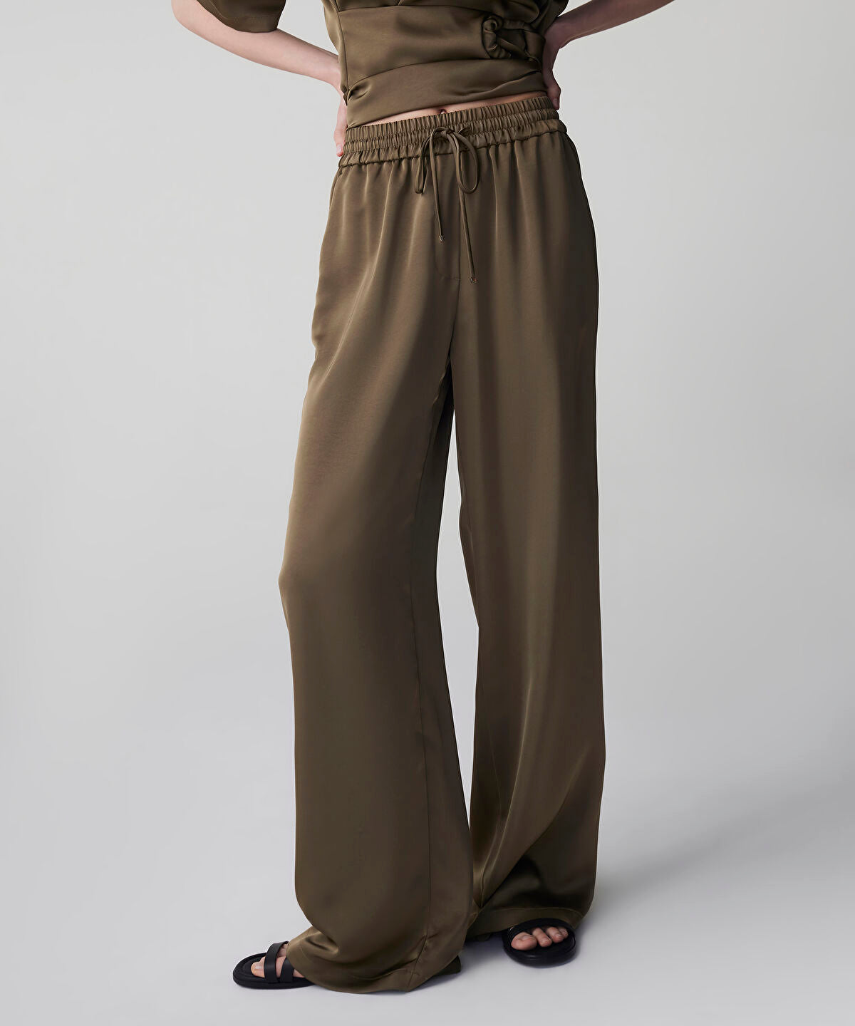 Zoomed Satin Wide Leg Trousers 