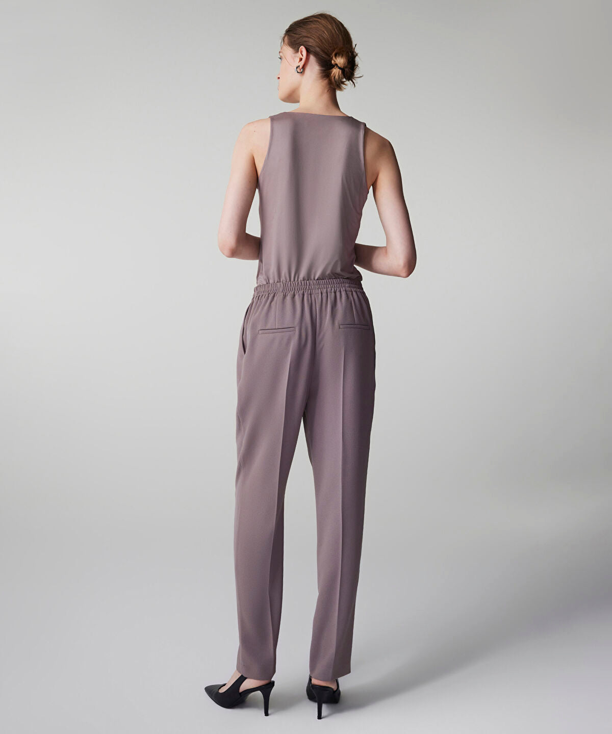 Zoomed Elastic Waist Trousers