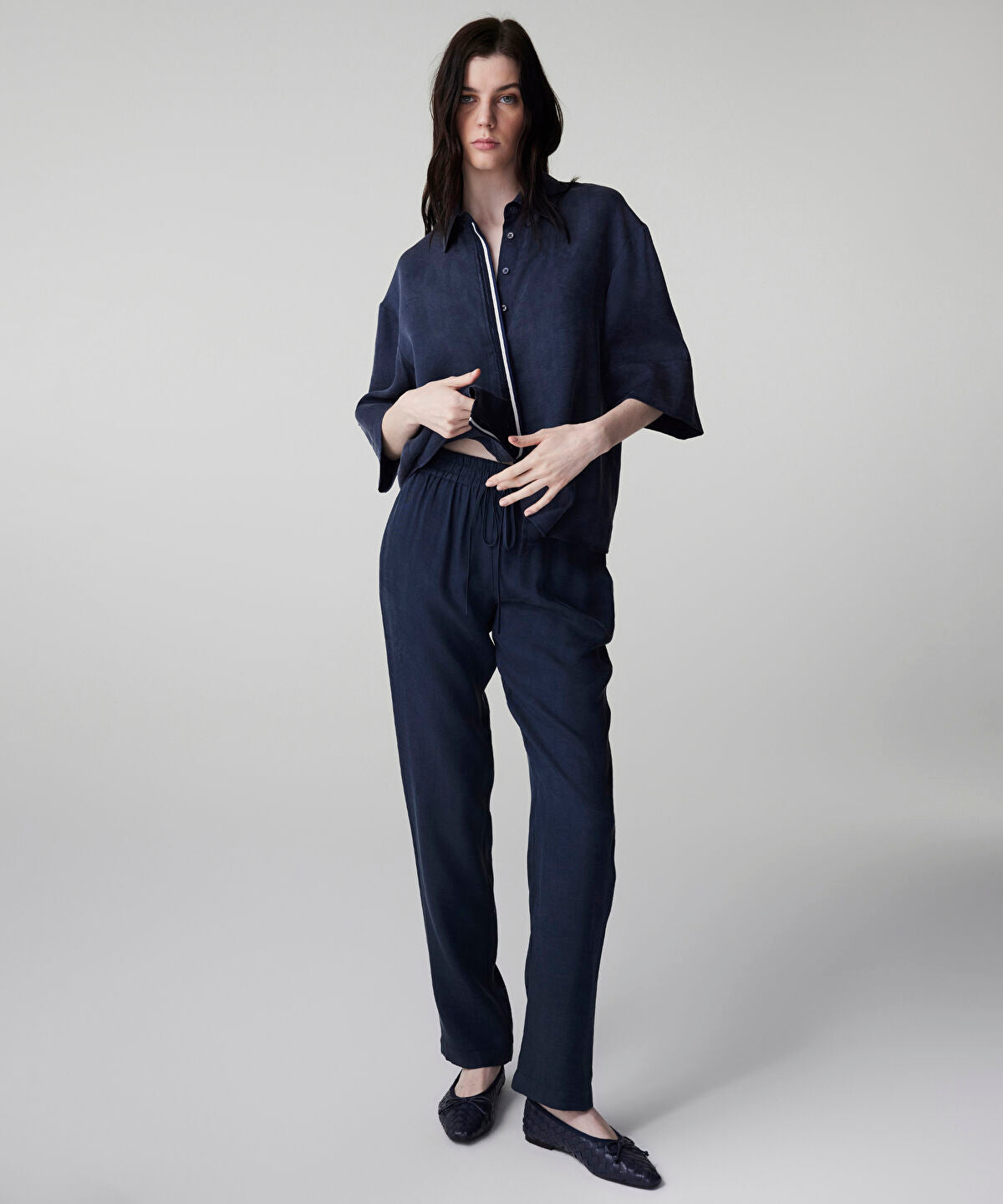 Tie Waist Carrot Trousers