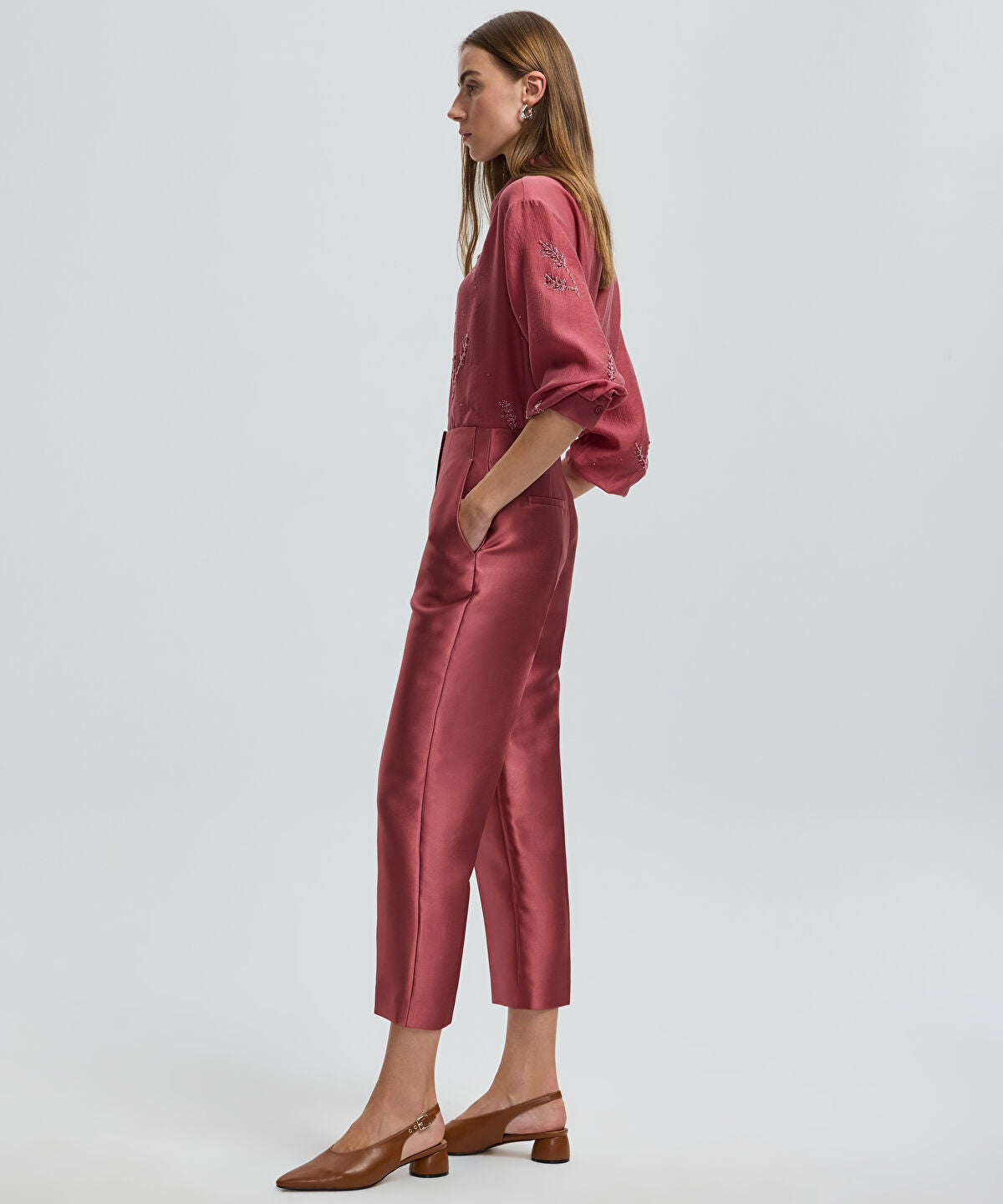 Zoomed Cigarette Trousers