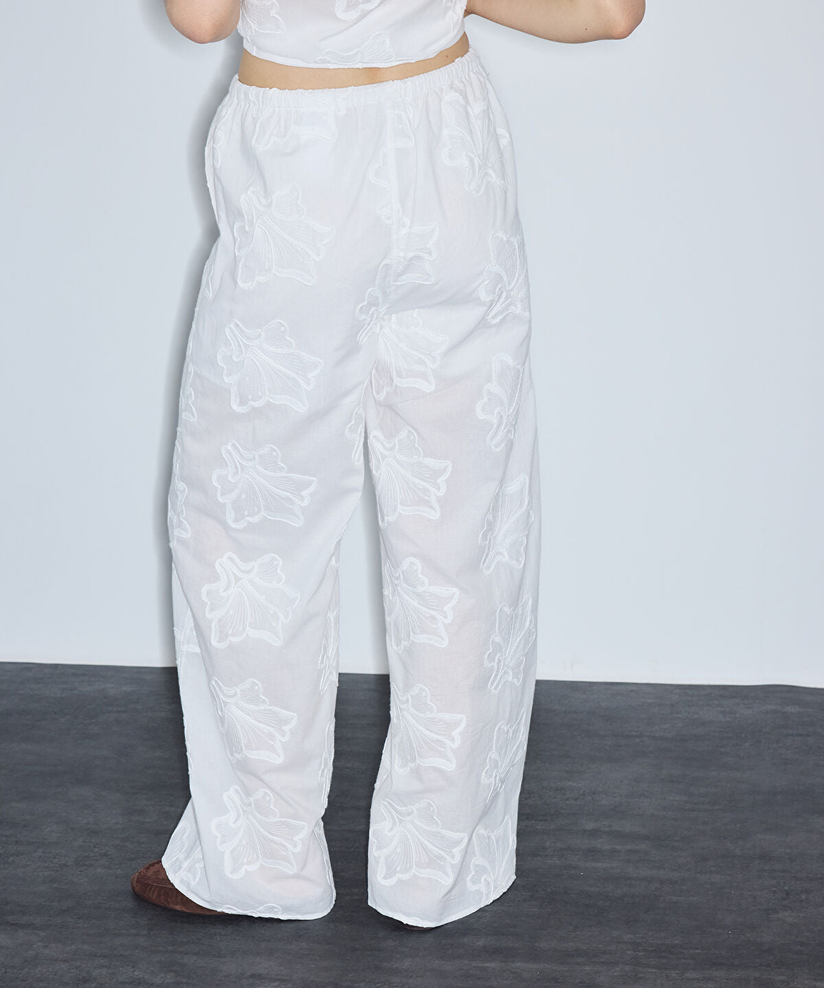 Zoomed Embroidered Trousers