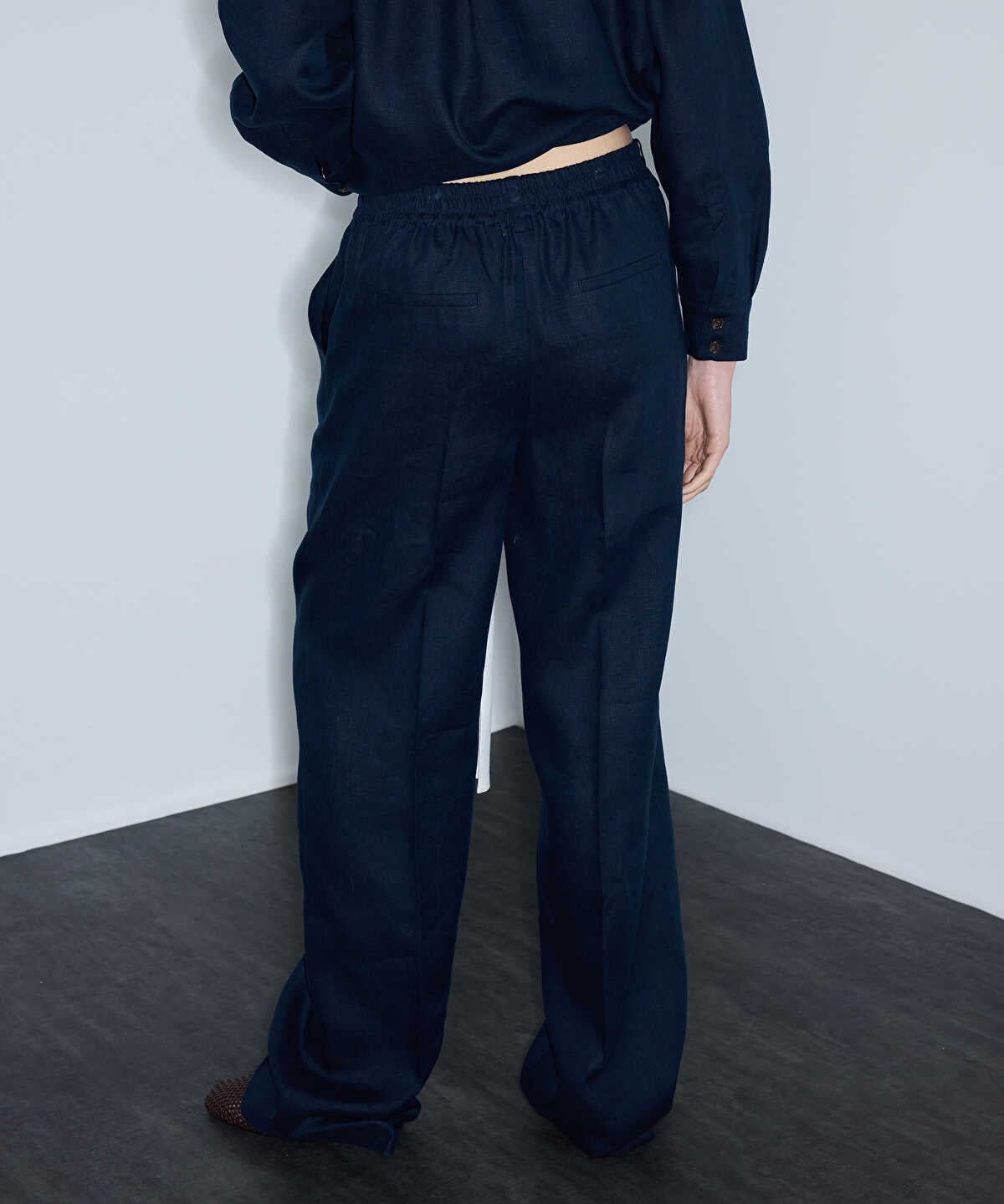 Belted Linen Wide-Leg Trousers