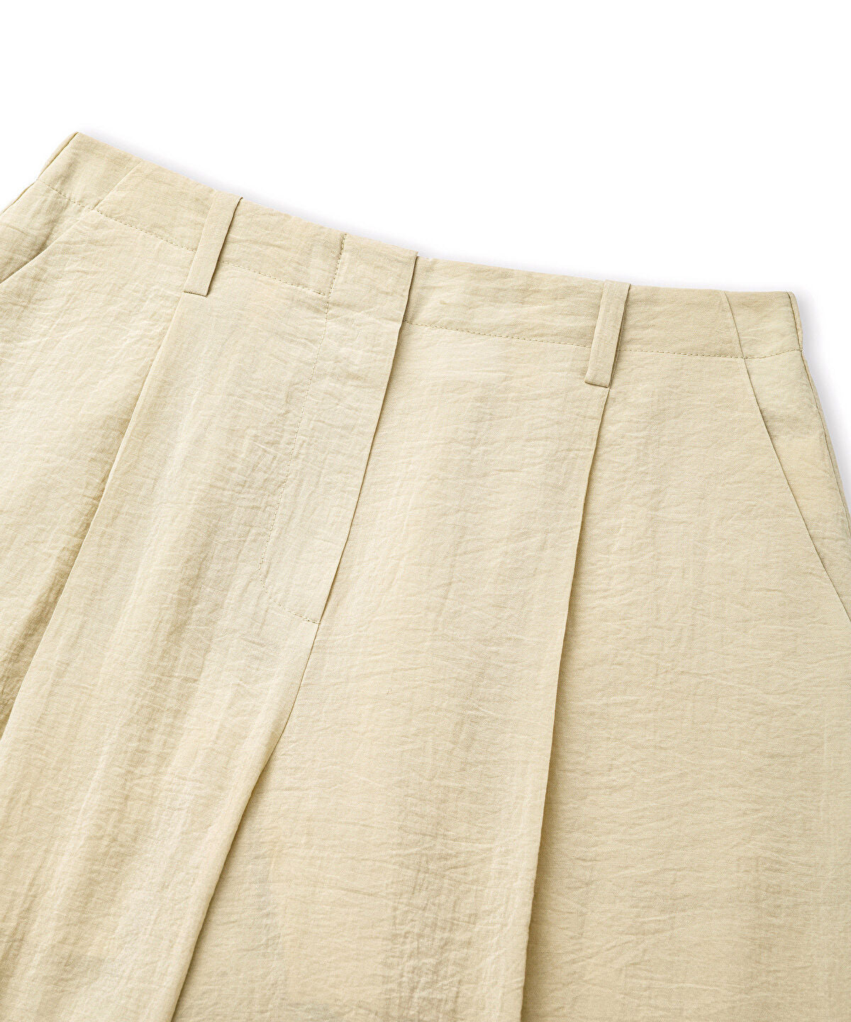 Zoomed Belted Crinkle-Effect Trousers