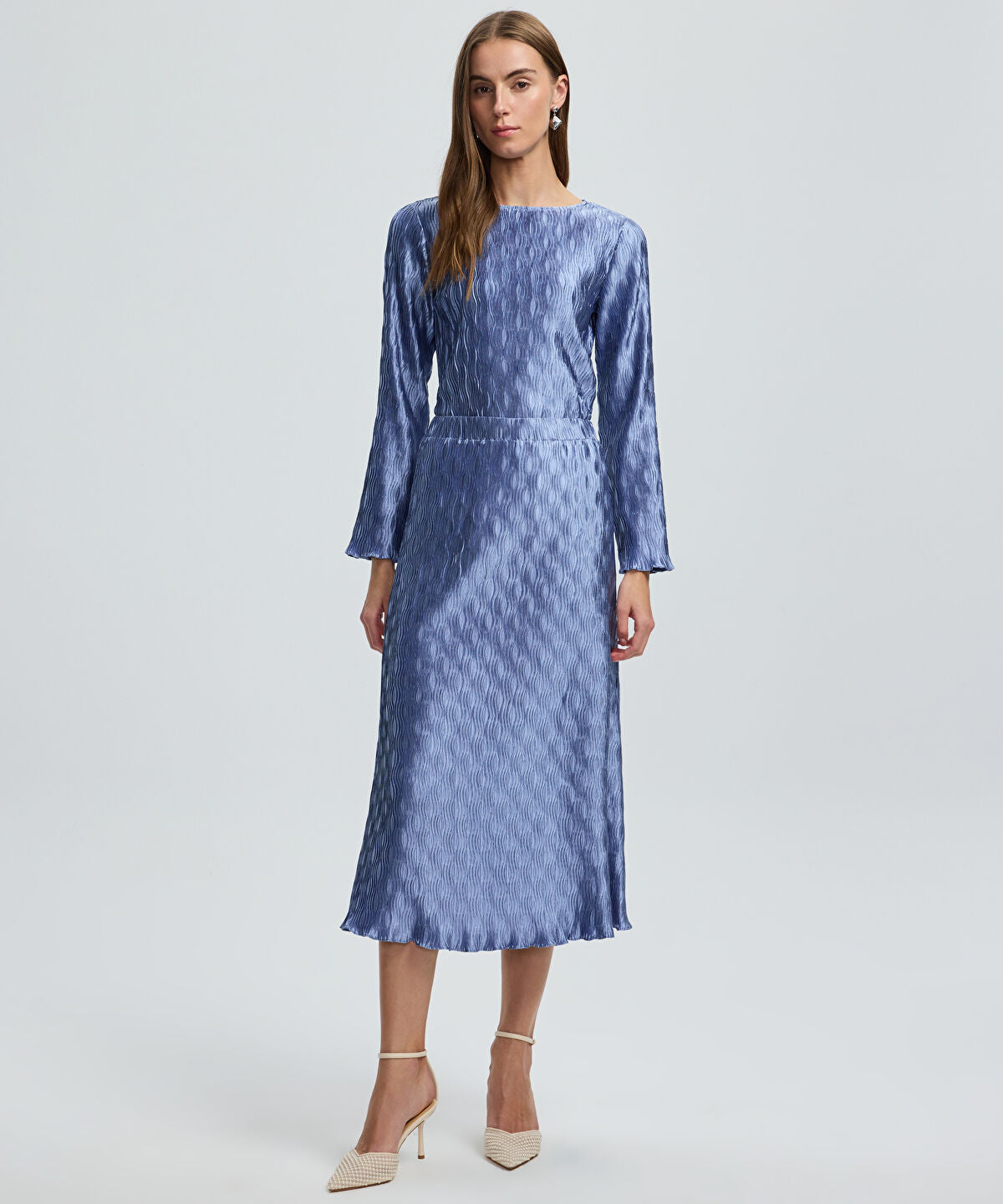 Zoomed Textured Midi Skirt