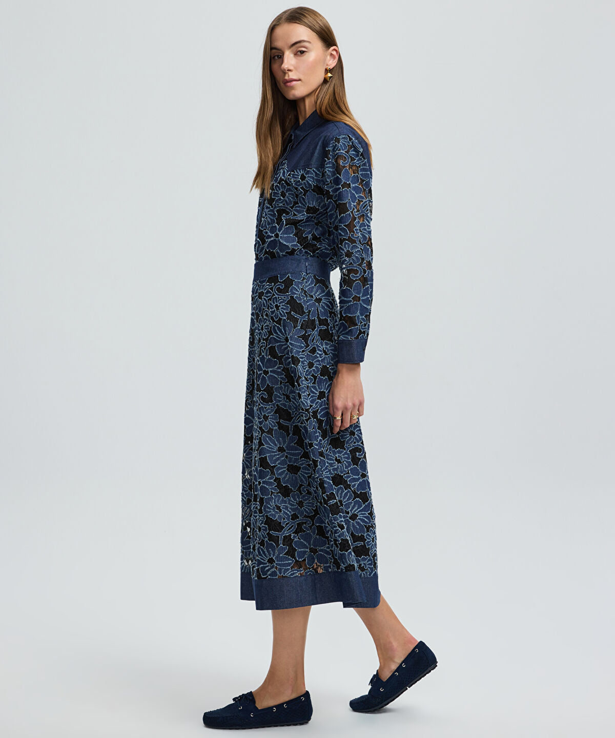 Zoomed Floral Lace Denim Skirt