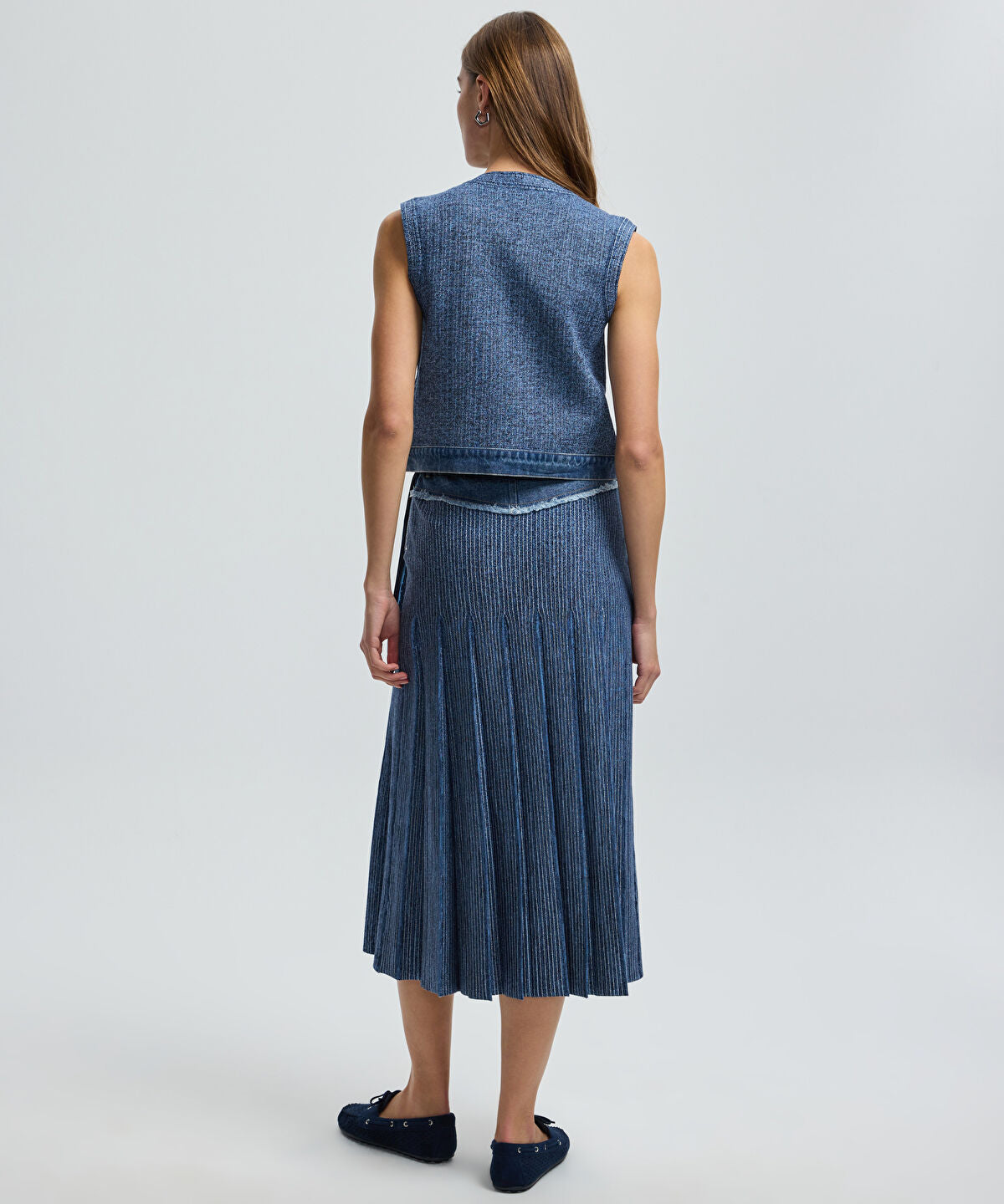 Zoomed Pleated Denim Skirt