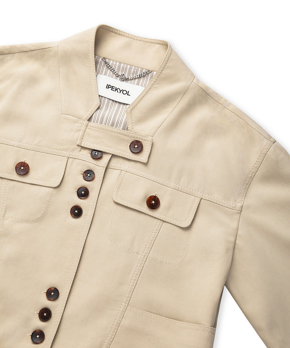 Zoomed Buttoned Jacket