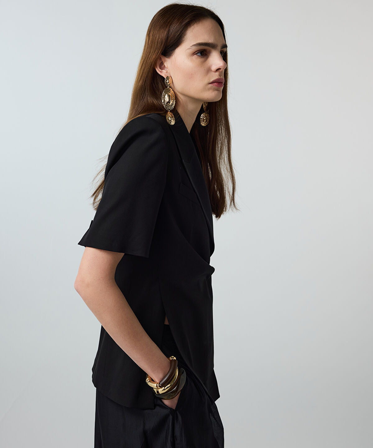 Zoomed Asymmetric Short Sleeve Blazer