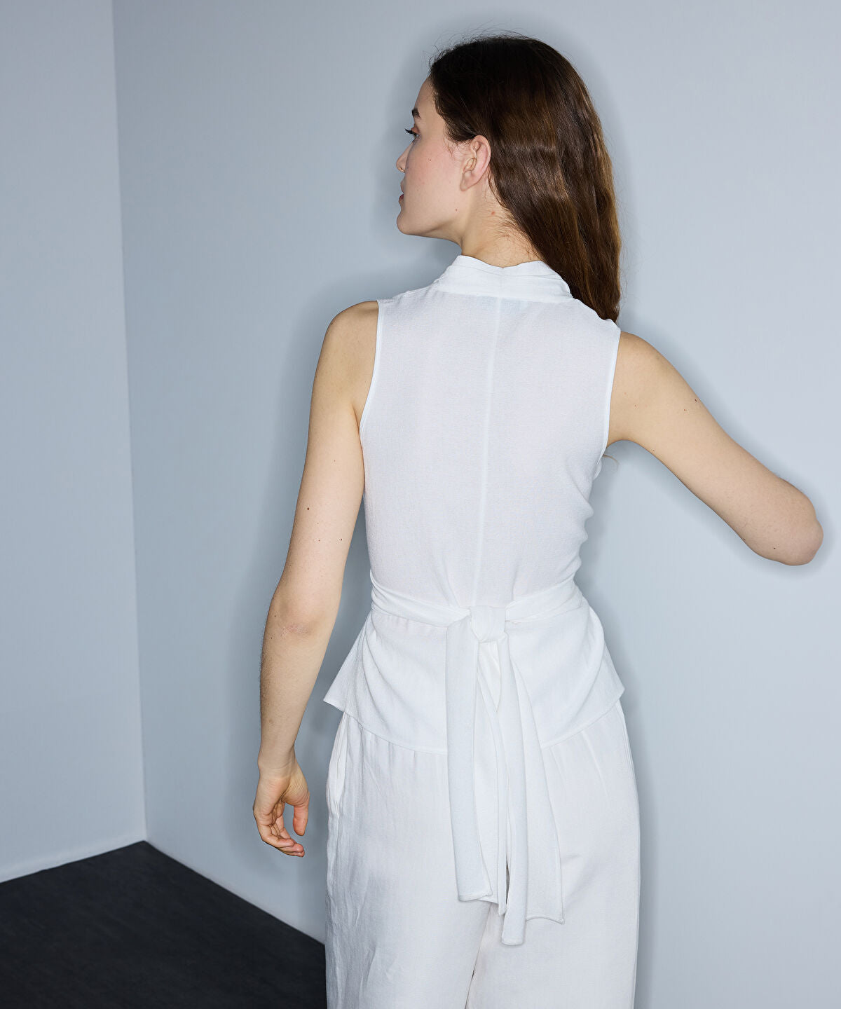Zoomed Halter Neck Tie-Waist Blouse