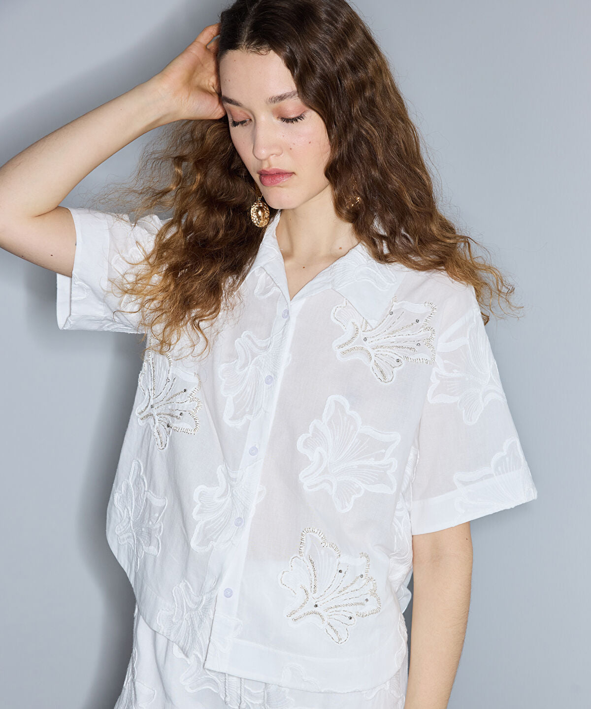 Zoomed Embroidered Blouse