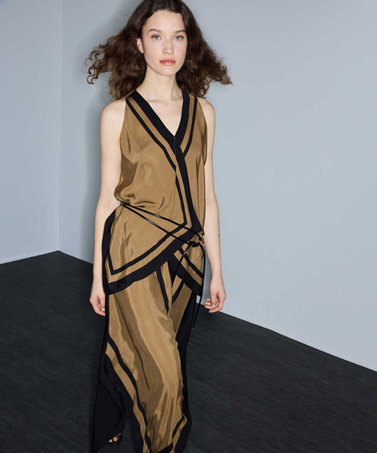 Asymmetric Contrast-Trimmed Blouse
