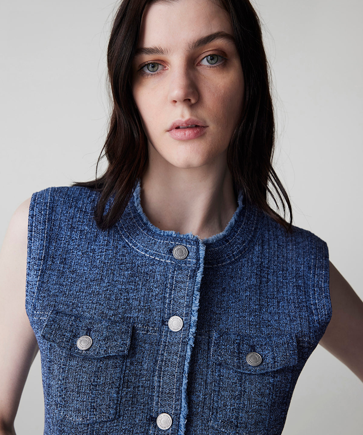 Zoomed Mixed Knit Vest 