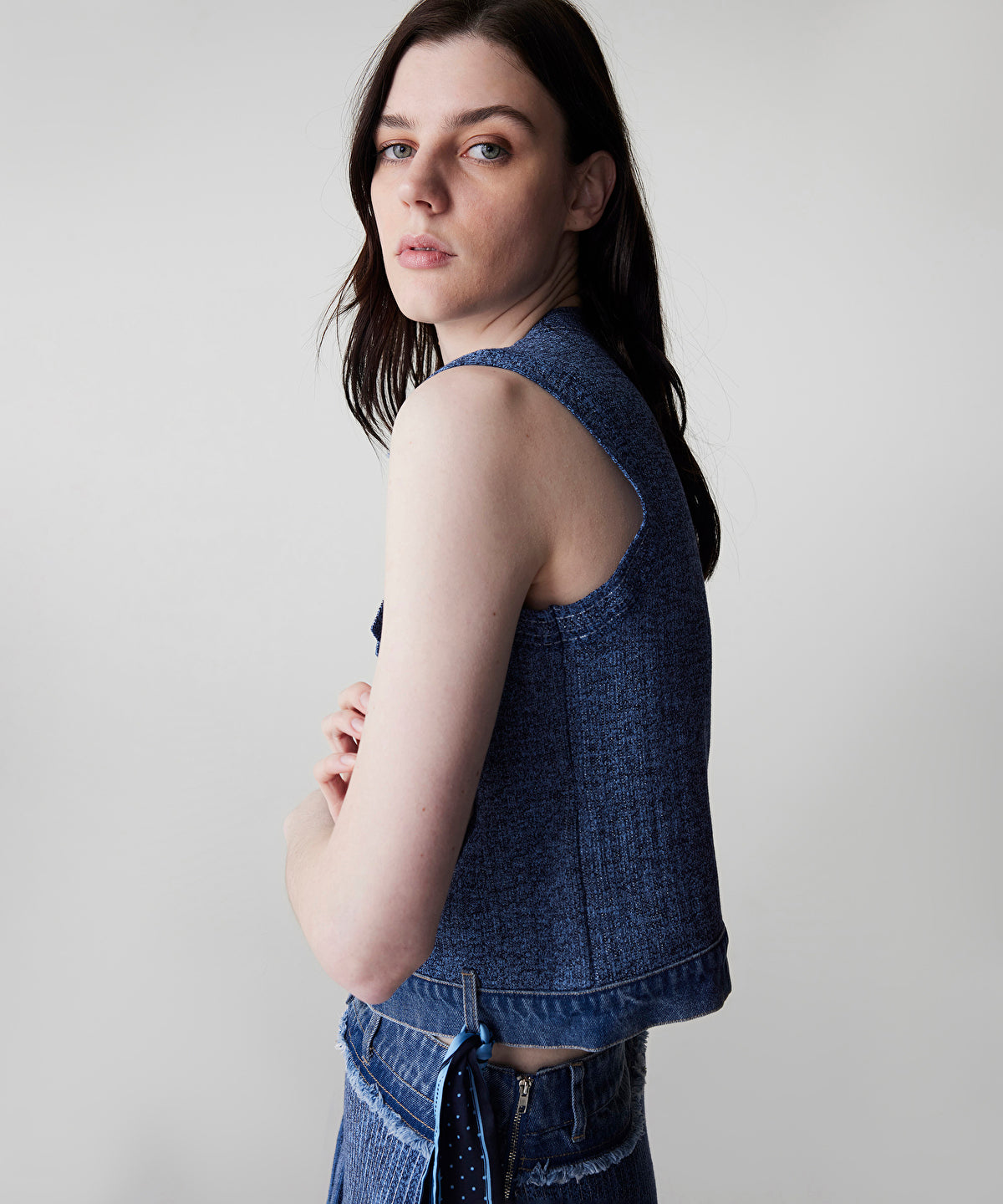 Zoomed Mixed Knit Vest 