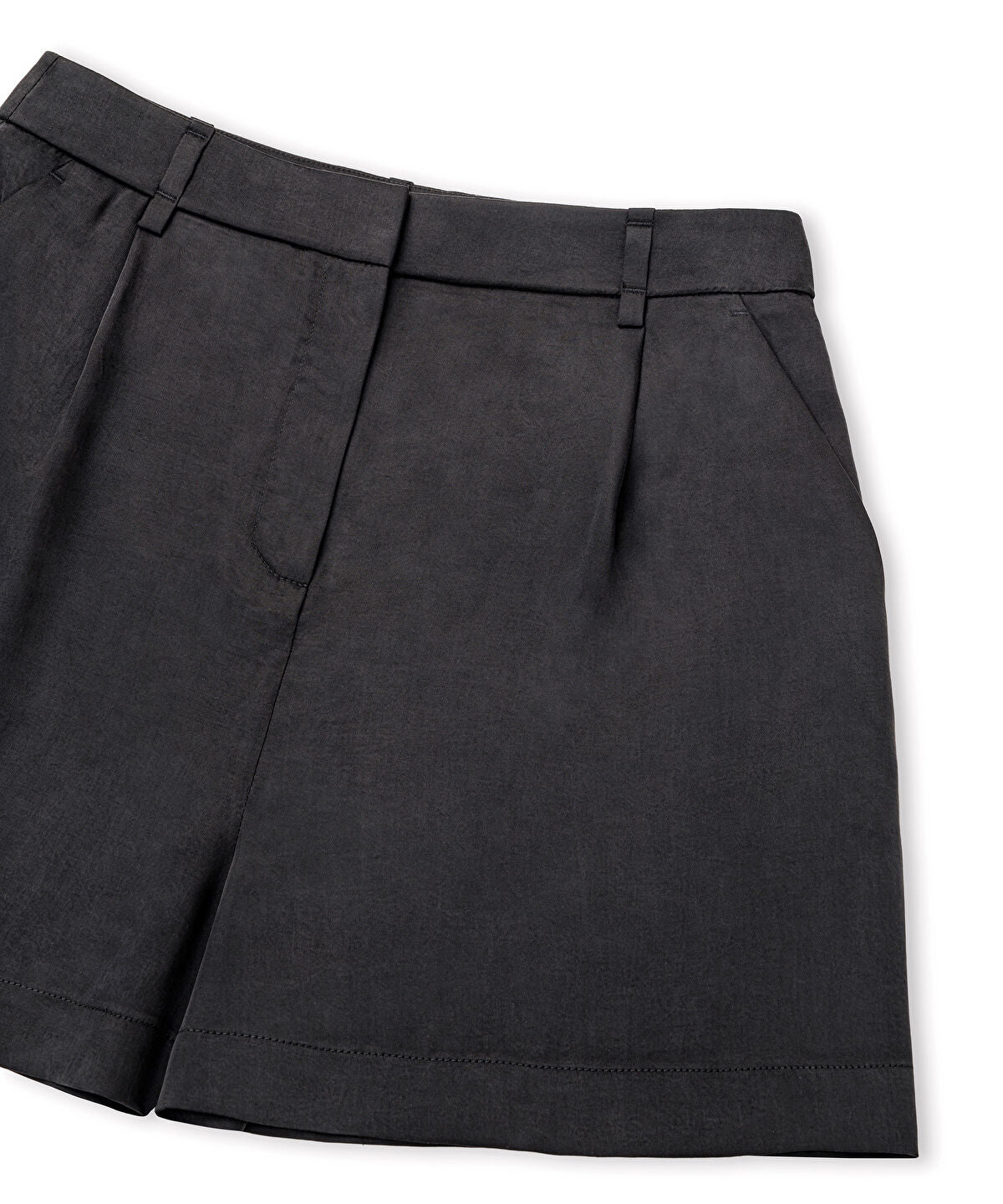 Zoomed Viscose Shorts