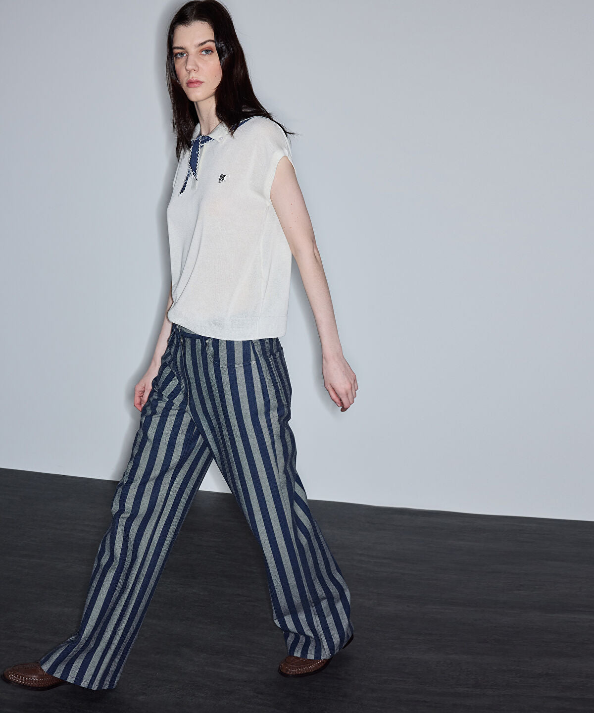 Zoomed Striped Jeans