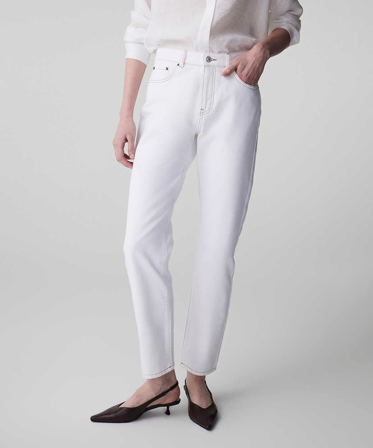 Zoomed Mom Jeans