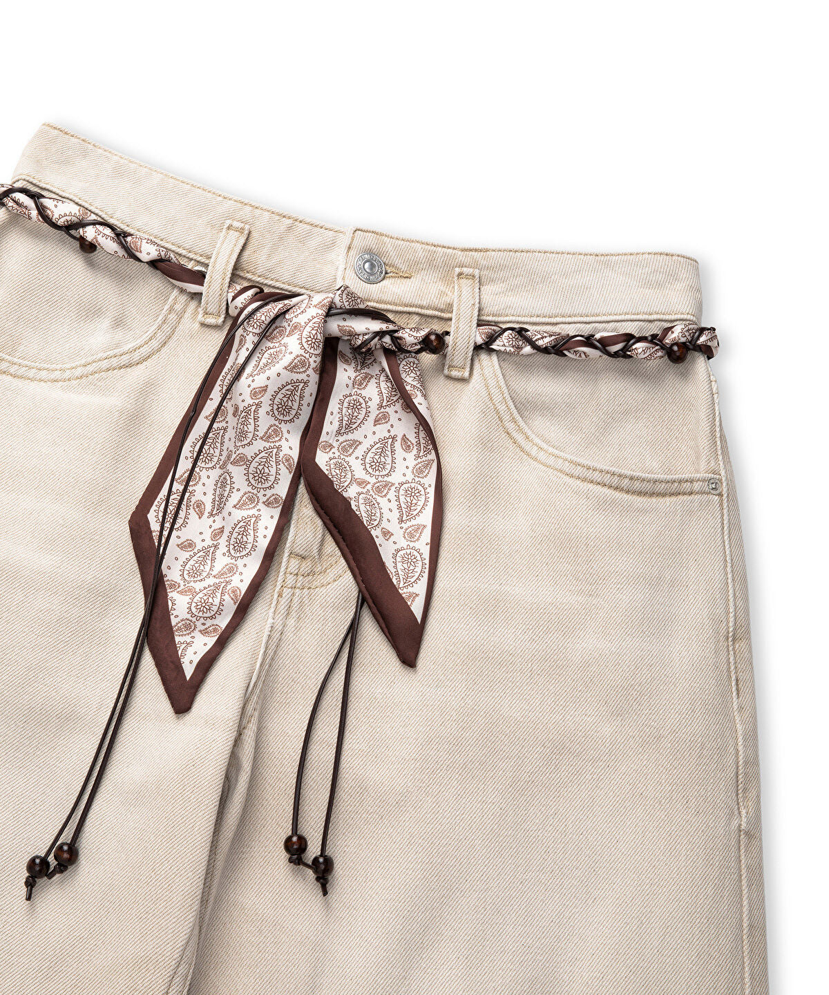 Zoomed Belted Wide Leg Jeans