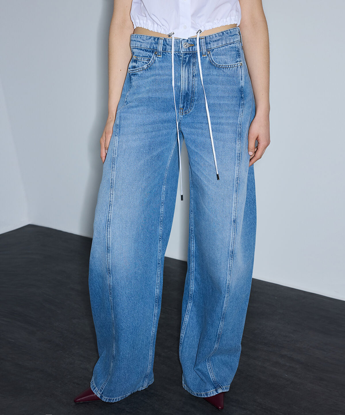 Zoomed Baggy Fit Jeans