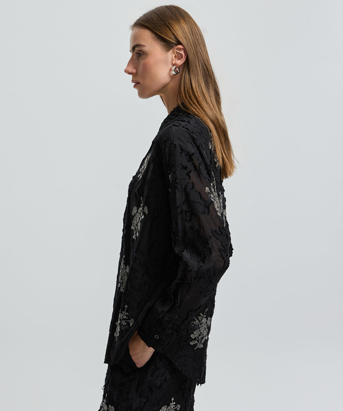 Embellished Knit Collar Shirt