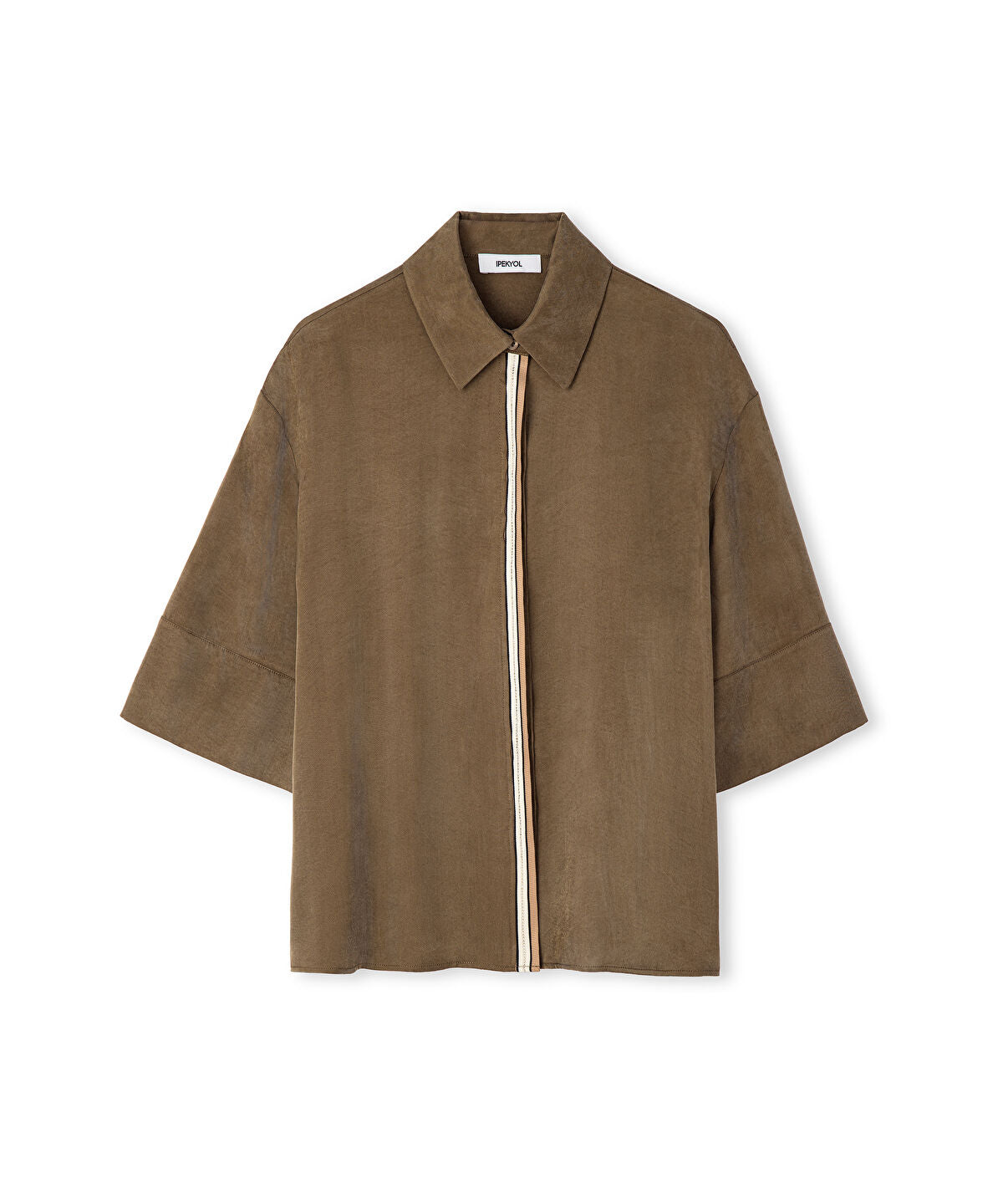 Zoomed Rhinestone Embellished Contrast Piped Shirt