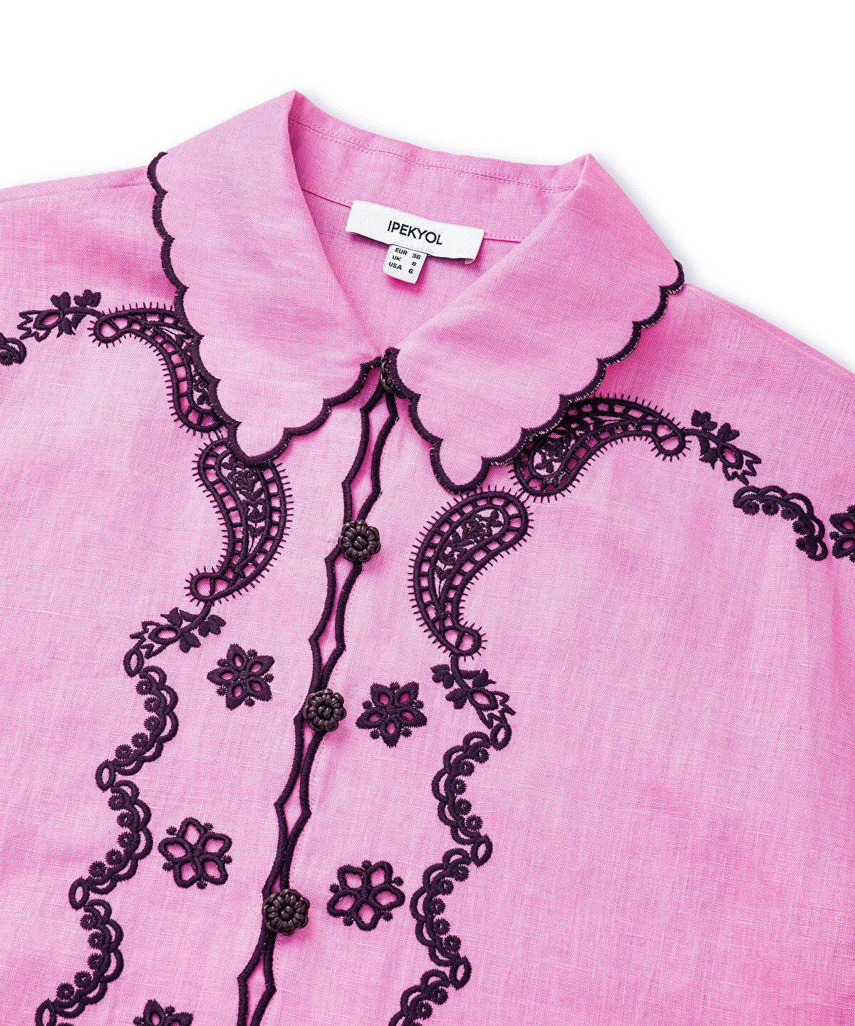 Zoomed Linen Shirt with Contrast Embroidery