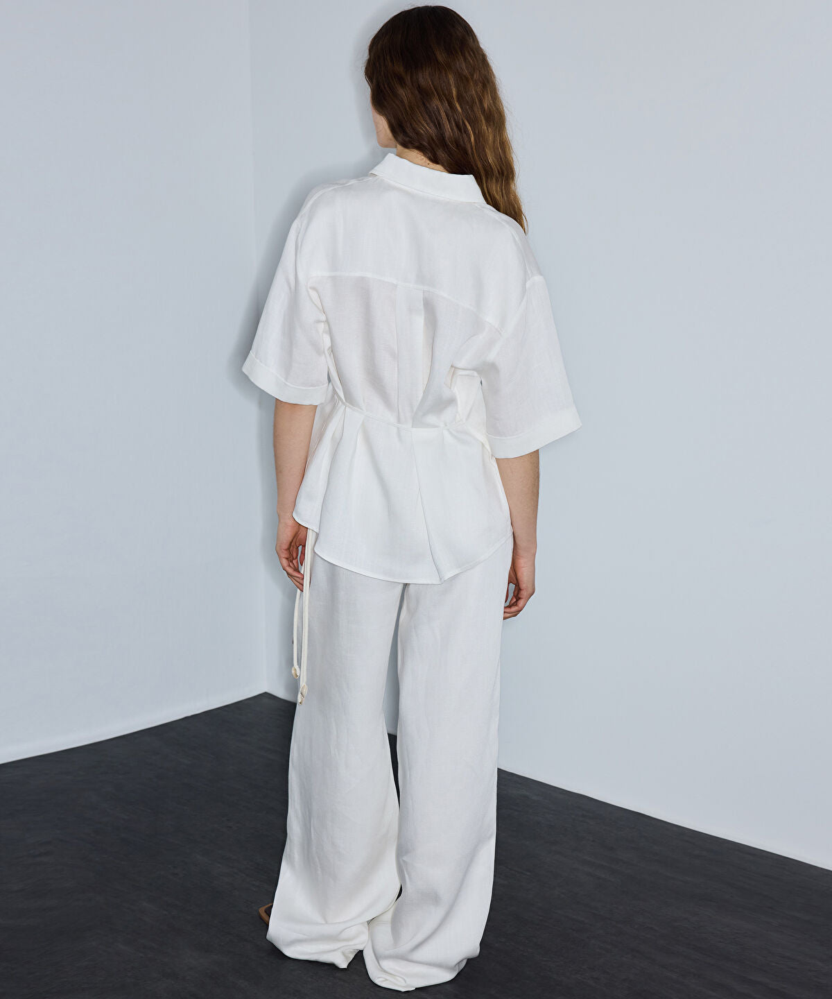 Zoomed Tie Waist Shirt