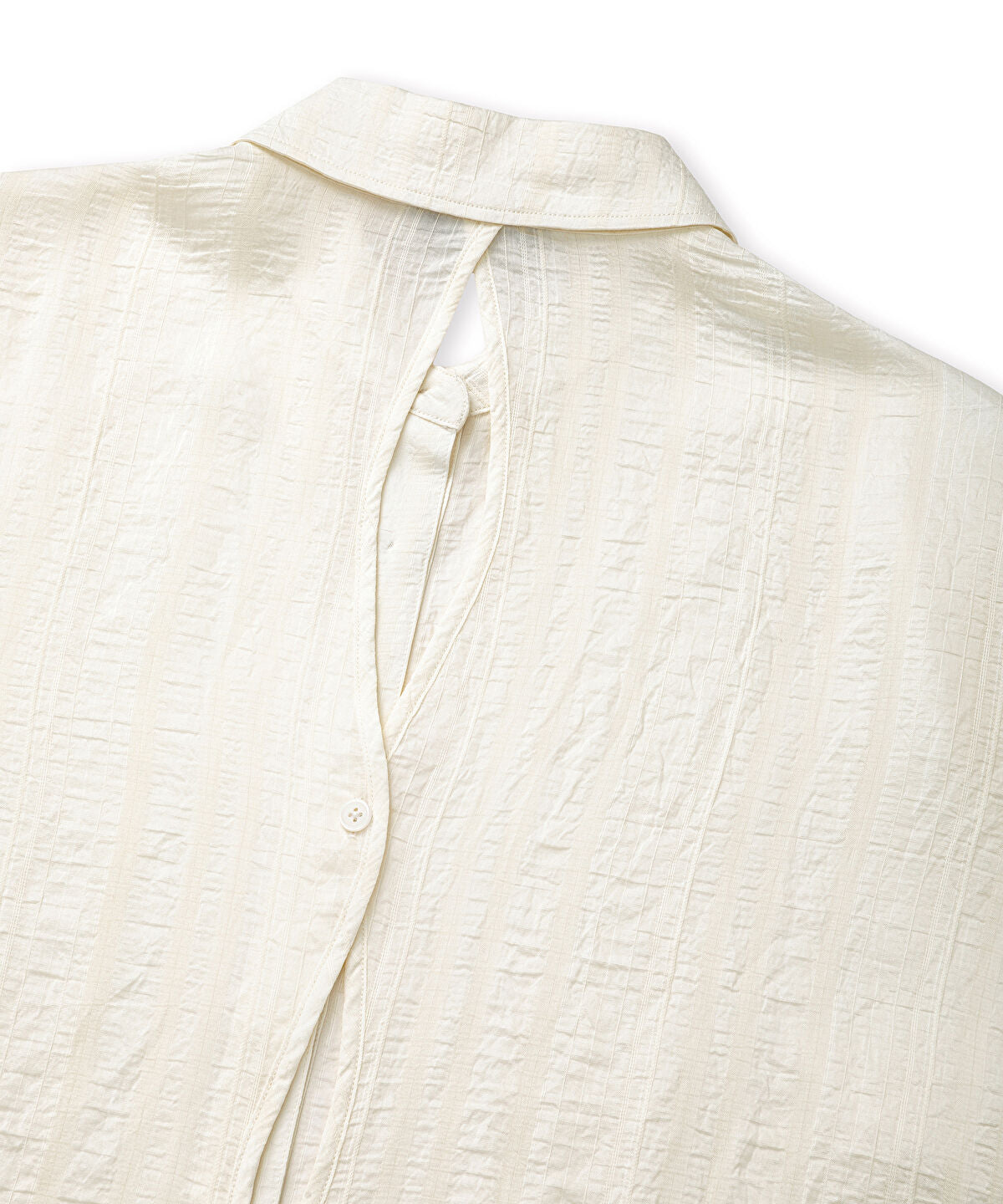 Zoomed Textured Cutout Shirt