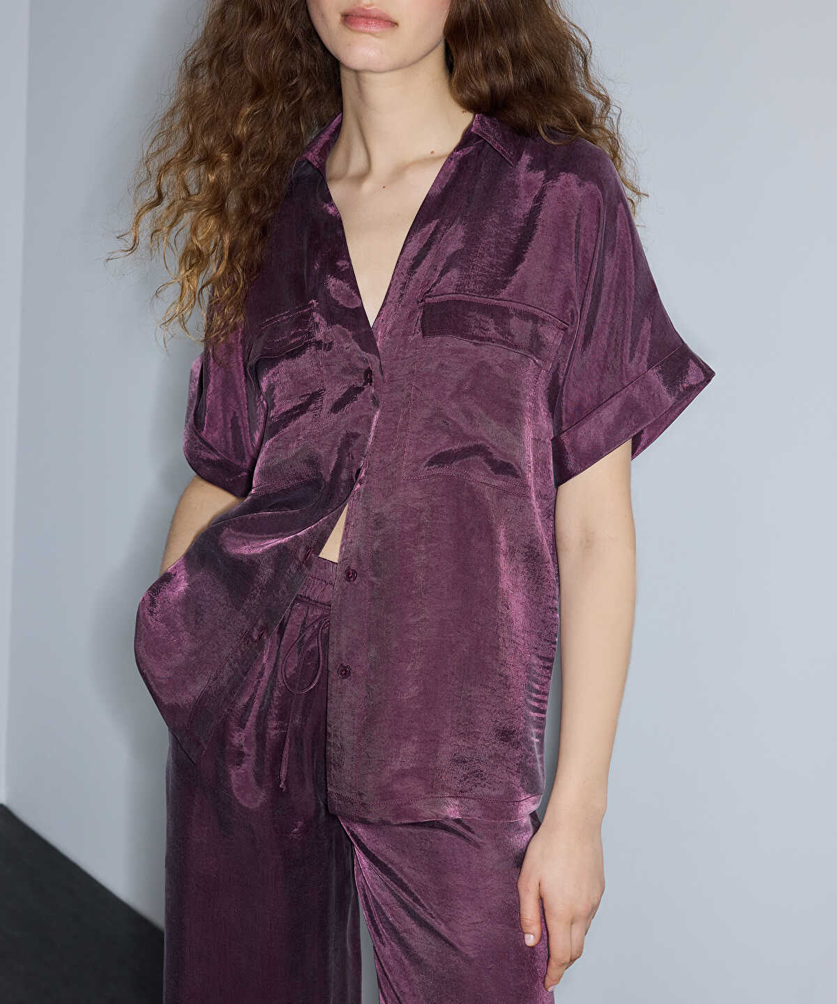Zoomed Relaxed-Fit Shirt with Pockets