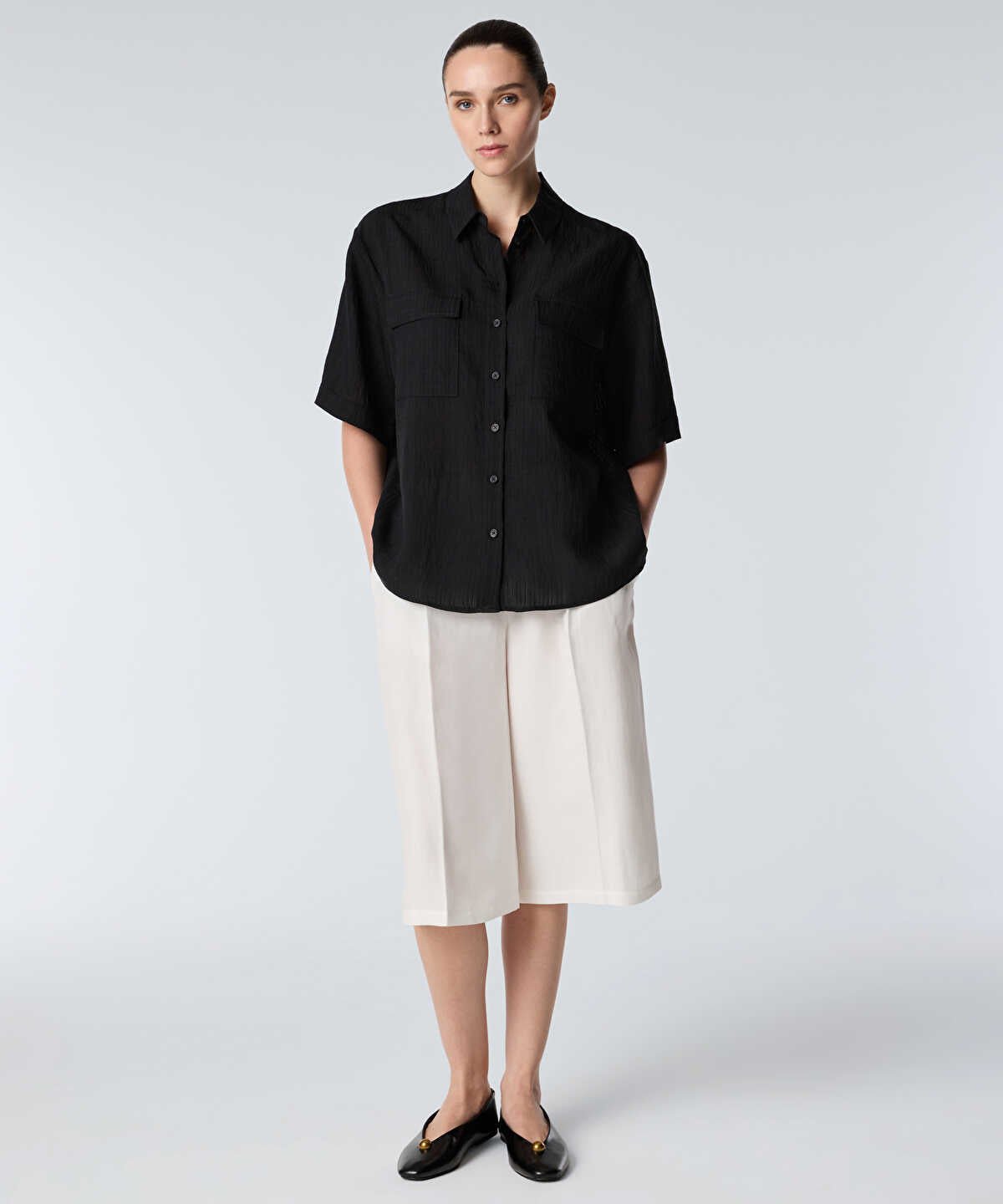 Zoomed Relaxed-Fit Shirt with Flap Pockets