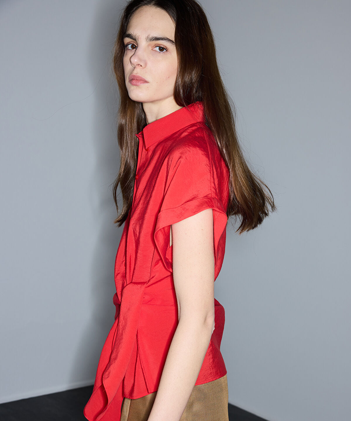 Zoomed Asymmetric Tie Waist Shirt