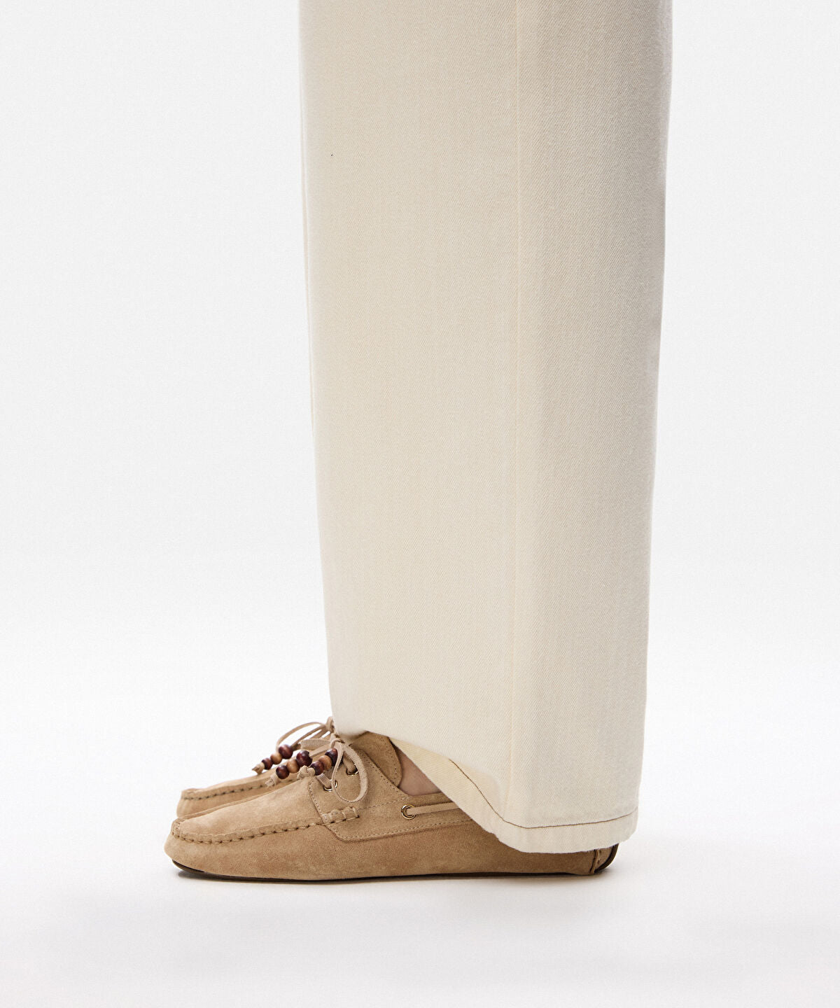 Zoomed Beaded Suede Leather Loafers