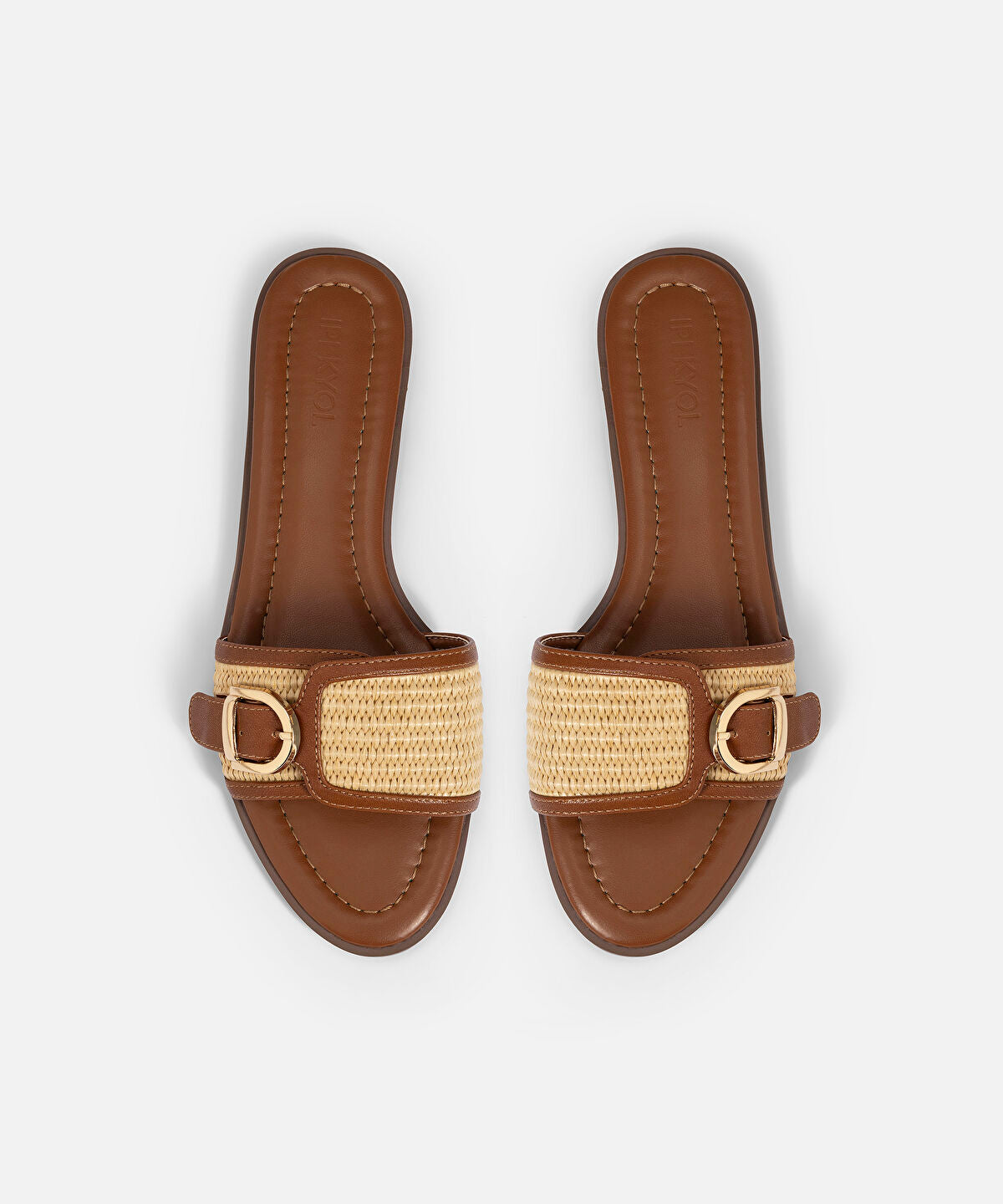 Contrast Texture Buckle Slides