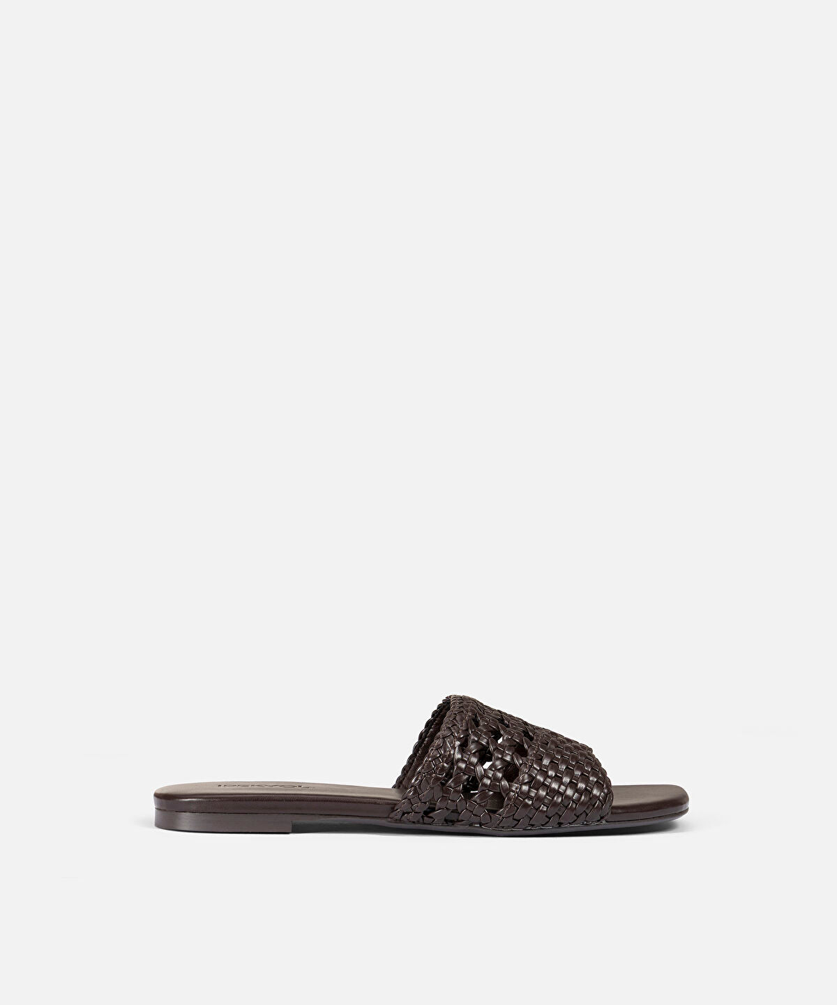 Zoomed Woven Slides