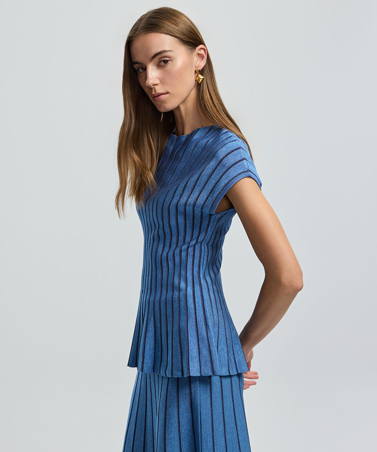 Contrast Trim Knit Top