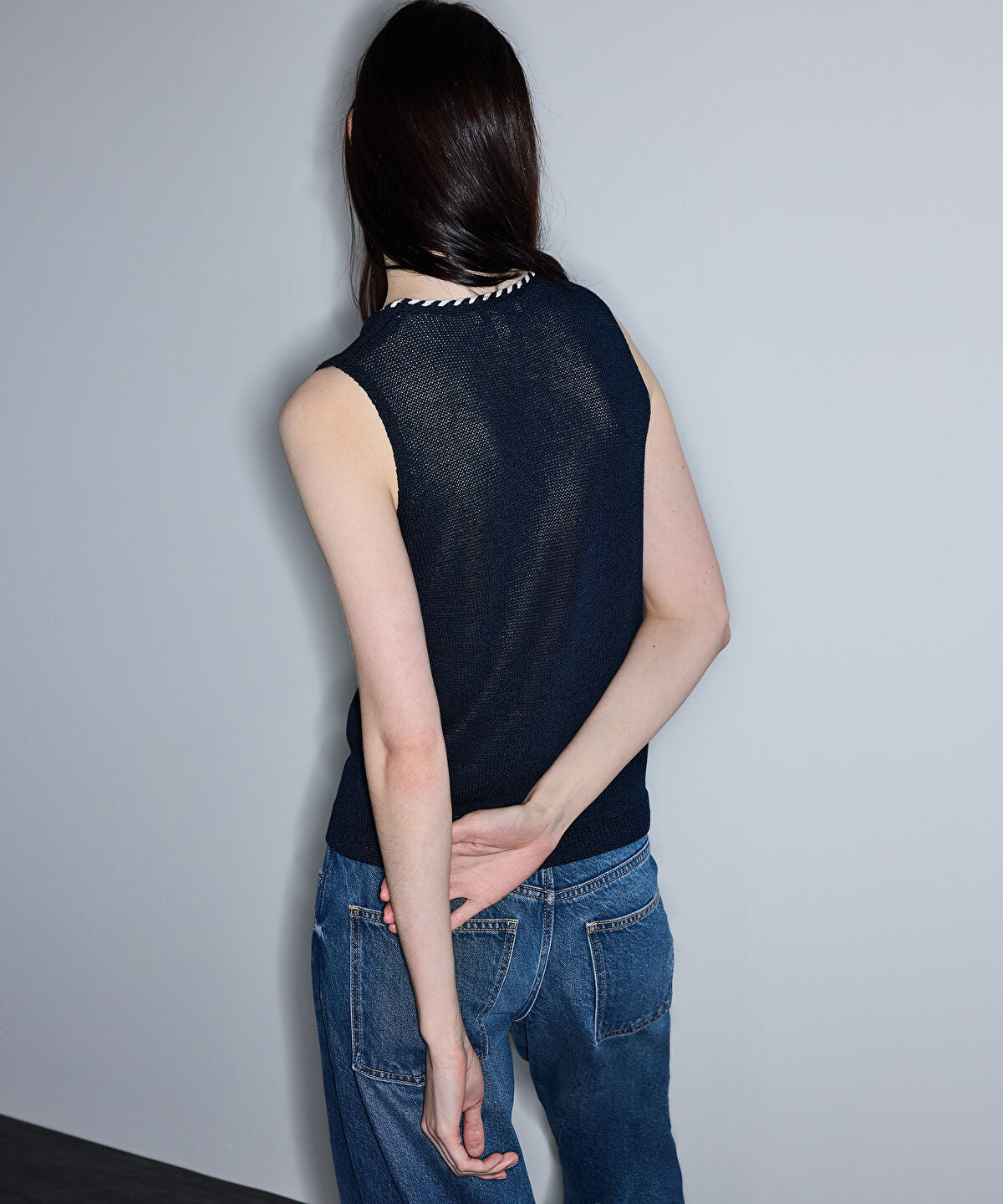 Zoomed Knit Top with Contrast Piping