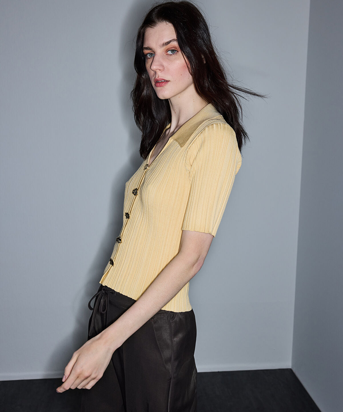 Zoomed Knit Top with Gold Buttons