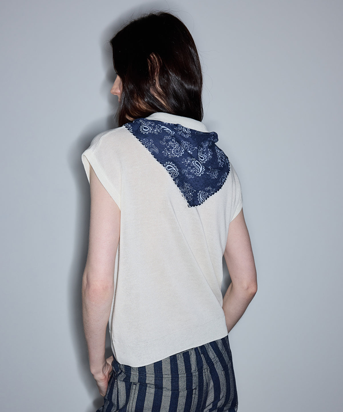 Zoomed Knit Top with Scarf