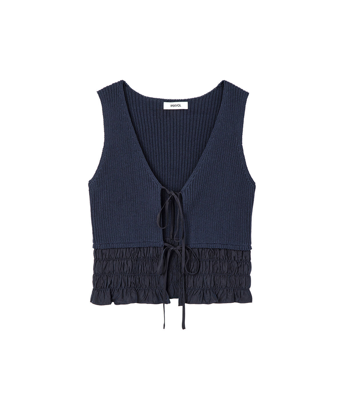 Zoomed Mixed Knit Top