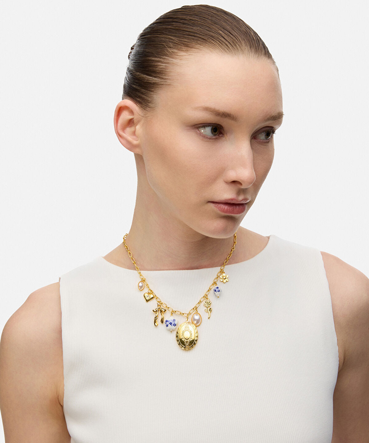 Zoomed NECKLACE